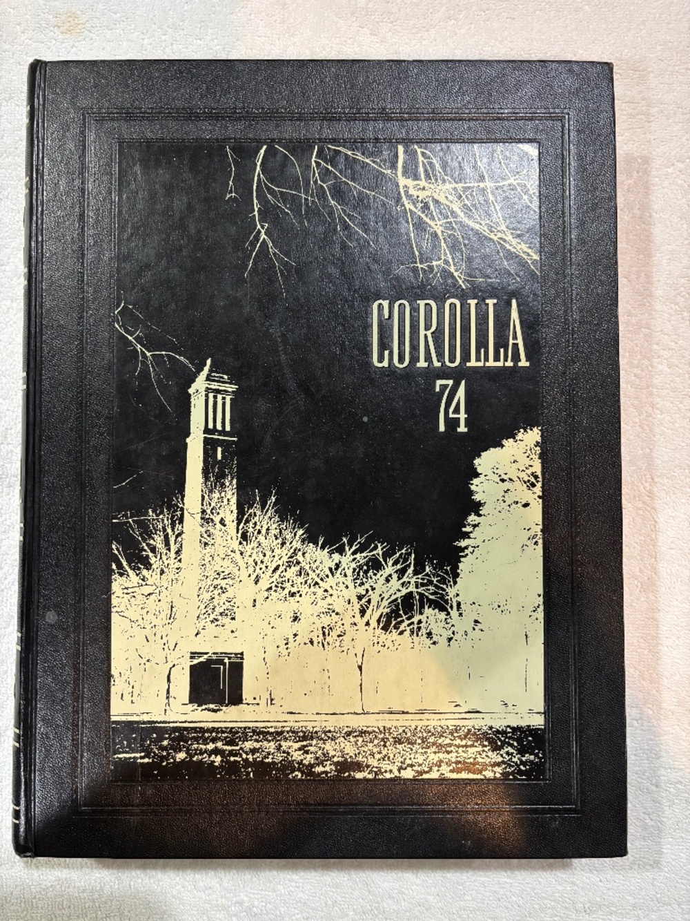 University of Alabama 1974 Corolla Yearbook Volume 82